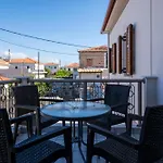 Mythos Suites-apollo Apartment